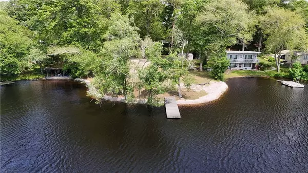 3 Lakeside DR, Hopkinton, RI 02832