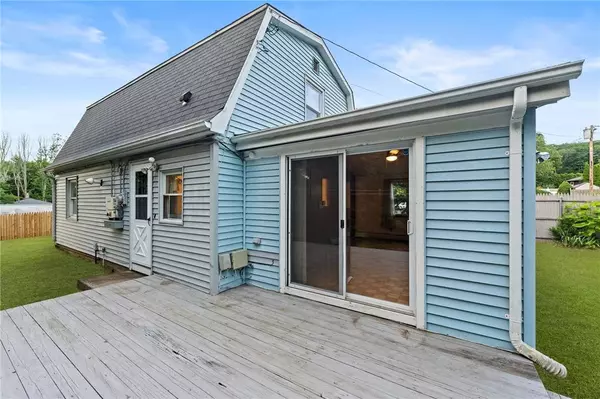 14 Michael ST, West Warwick, RI 02893