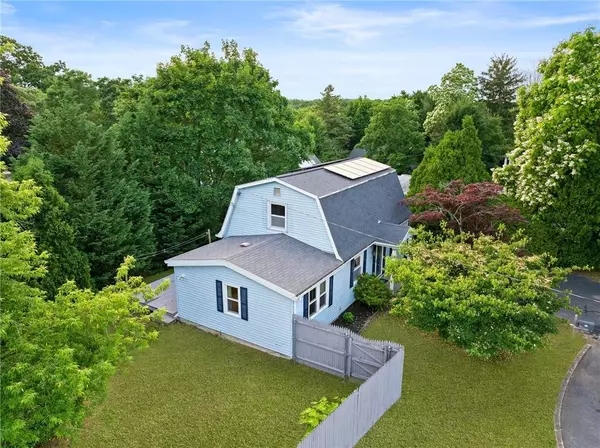 14 Michael ST, West Warwick, RI 02893