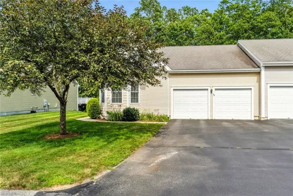 35 Andrews DR, Uxbridge, MA 01569