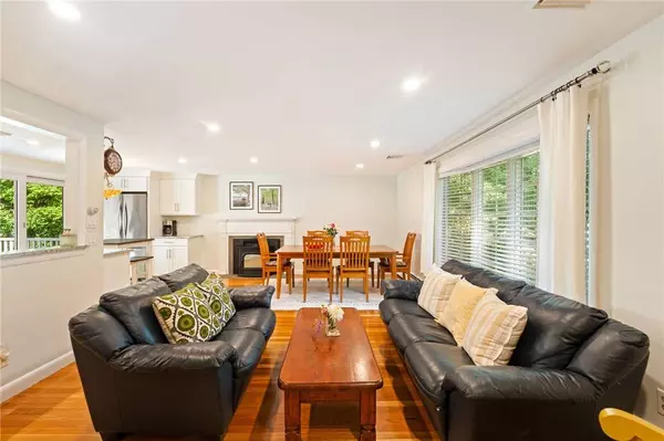 505 Cedar AVE, East Greenwich, RI 02818