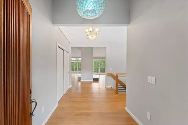 3 Karen Marie DR, North Smithfield, RI 02830