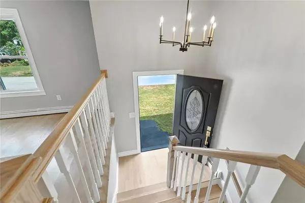 73 Ormsby AVE, Warwick, RI 02886