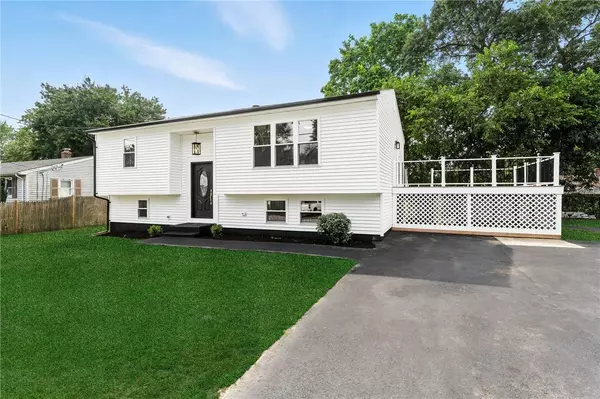 73 Ormsby AVE, Warwick, RI 02886