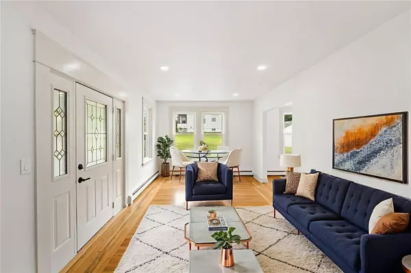 1314 Chalkstone AVE, Providence, RI 02908