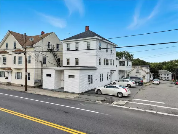 1366 Main ST, West Warwick, RI 02893