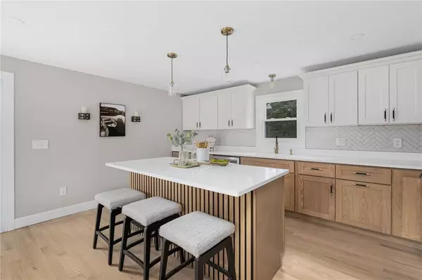 63 Aspen RD, South Kingstown, RI 02879