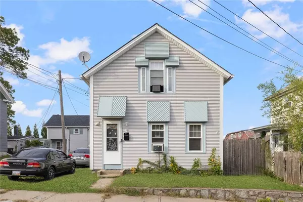 10 Grove ST, West Warwick, RI 02893