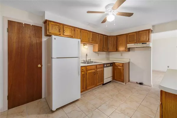 510 Child ST #303B, Warren, RI 02885