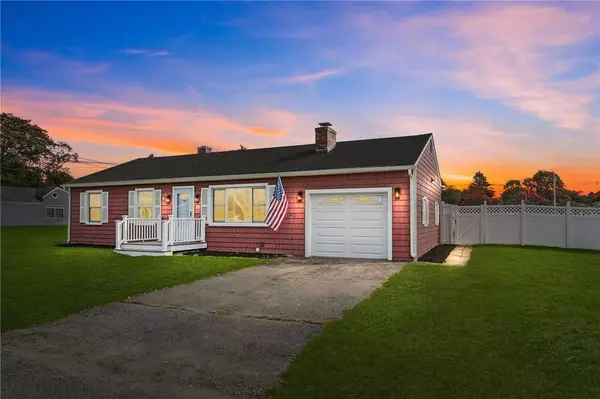 9 Buffalo AVE, Warren, RI 02885