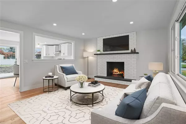 9 Buffalo AVE, Warren, RI 02885