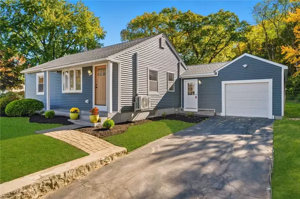 132 Greenville RD, North Smithfield, RI 02896