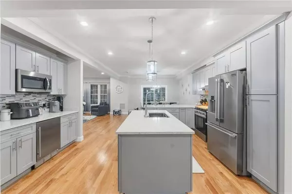 1503 Hunting Hill Dr #1503, Cumberland, RI 02864