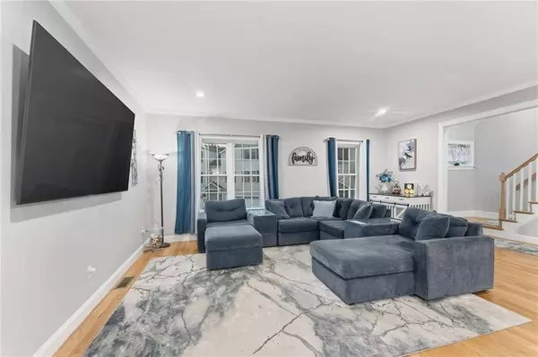 1503 Hunting Hill Dr #1503, Cumberland, RI 02864