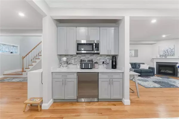 1504 Hunting Hill Dr #1504, Cumberland, RI 02864