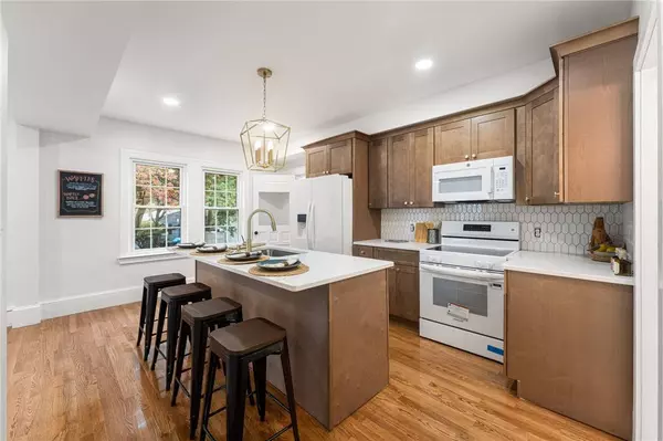 784 Victory HWY, North Smithfield, RI 02896