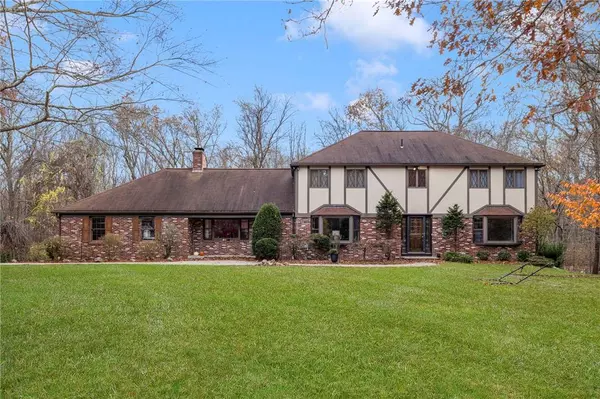 445 Stone Ridge DR, East Greenwich, RI 02818