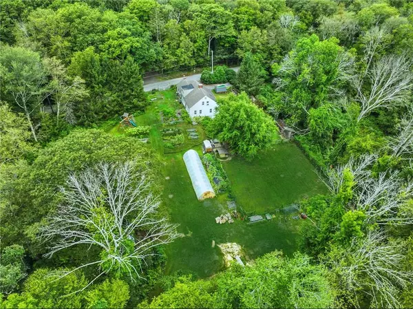 16 Burgess RD, Foster, RI 02825