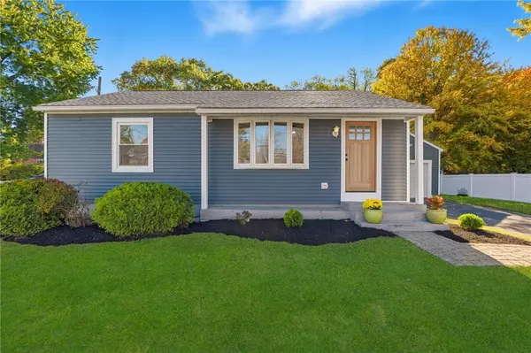 132 Greenville RD, North Smithfield, RI 02896