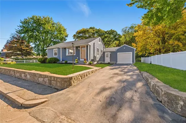 132 Greenville RD, North Smithfield, RI 02896