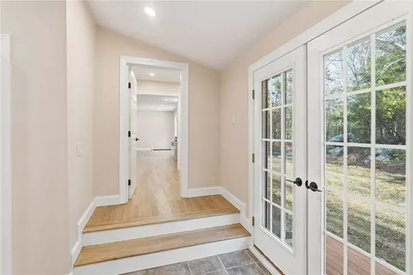 801 Tunk Hill RD, Scituate, RI 02825