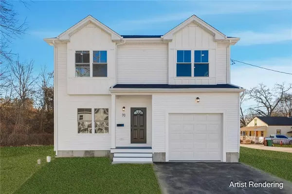 70 Seamans ST, Woonsocket, RI 02895