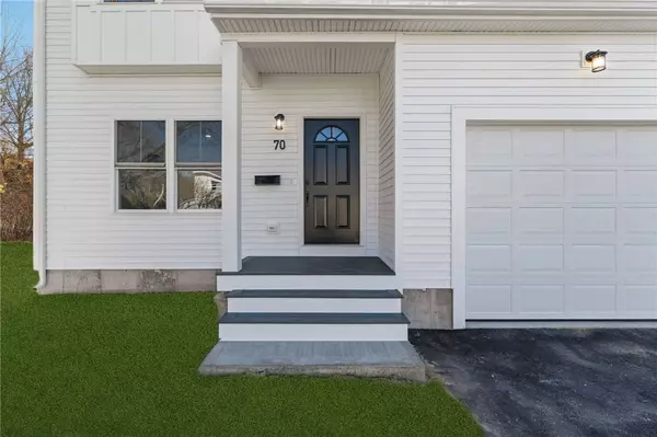 70 Seamans ST, Woonsocket, RI 02895