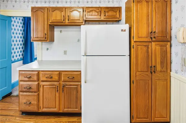 124 Ferris AVE, East Providence, RI 02916