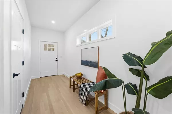 138 Fisher ST #B, Attleboro, MA 02703