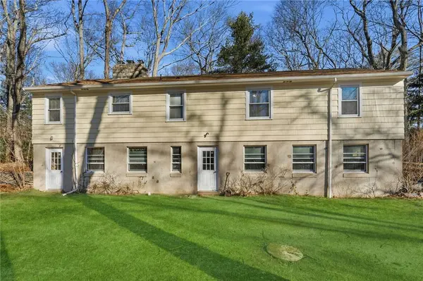 100 Forge RD, North Kingstown, RI 02852