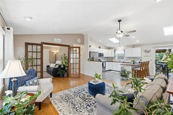 4 Melrose DR, Coventry, RI 02816