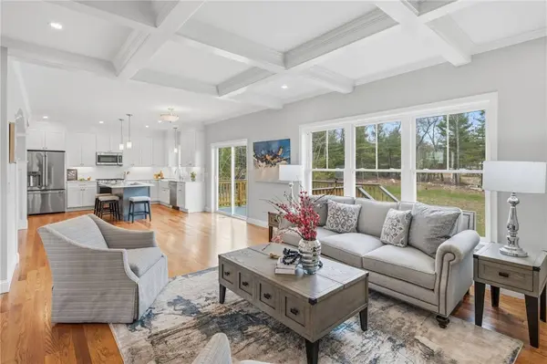 24 Cassidy TRL, Coventry, RI 02816