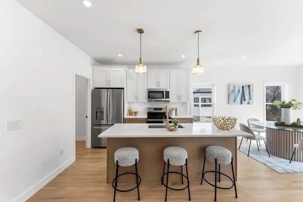 142 Fisher St #B, Attleboro, MA 02703