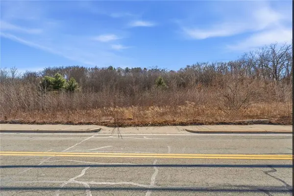 413 Manville RD, Woonsocket, RI 02895