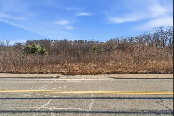 413 Manville RD, Woonsocket, RI 02895