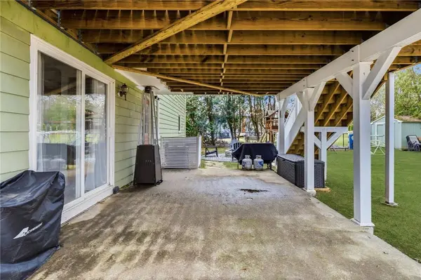 48 Roger Williams DR, Johnston, RI 02919