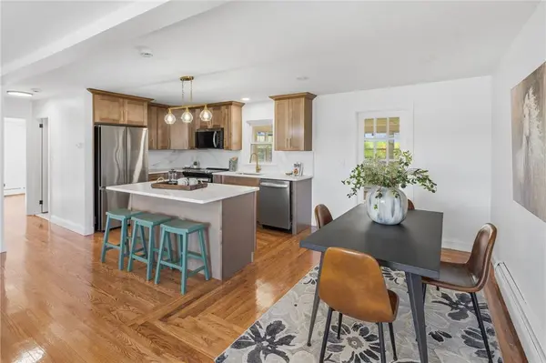 458 River RD, Lincoln, RI 02865