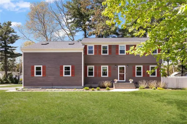 184 Pleasant View AVE, Smithfield, RI 02917