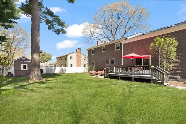 184 Pleasant View AVE, Smithfield, RI 02917