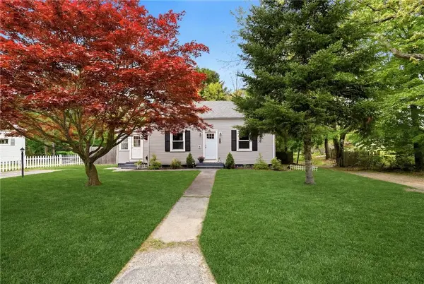 34 Wood ST, Coventry, RI 02816