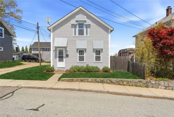 12 Grove ST, West Warwick, RI 02893
