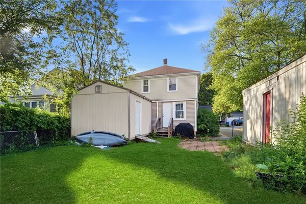78 Cedar ST, Johnston, RI 02919