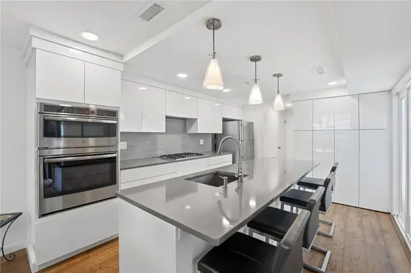 31 Seabreeze LN, Bristol, RI 02809