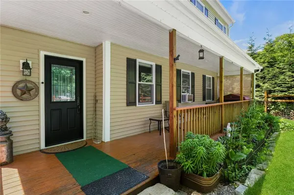 193 Lake Washington DR, Glocester, RI 02814