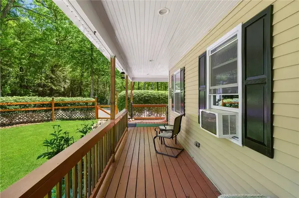 193 Lake Washington DR, Glocester, RI 02814