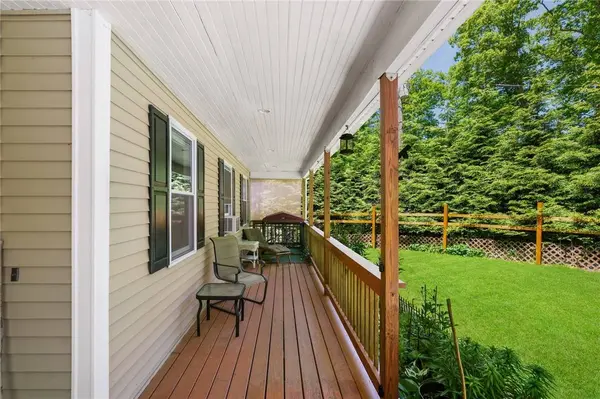 193 Lake Washington DR, Glocester, RI 02814