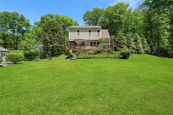 193 Lake Washington DR, Glocester, RI 02814