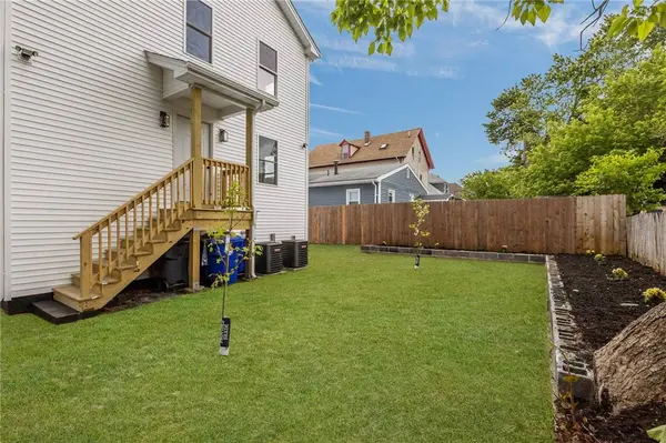 129 Briggs ST, Providence, RI 02905
