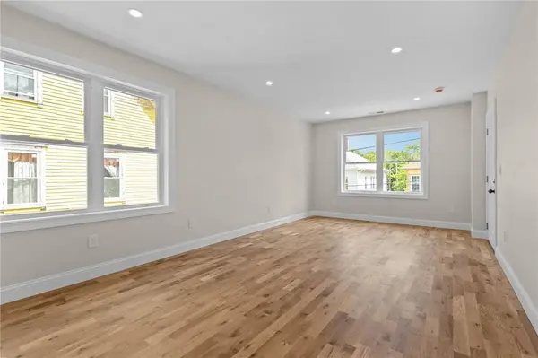 129 Briggs ST, Providence, RI 02905