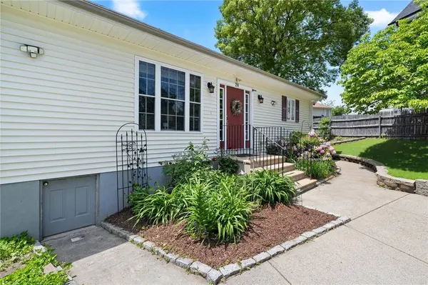 28 Fairview AVE, Cumberland, RI 02864